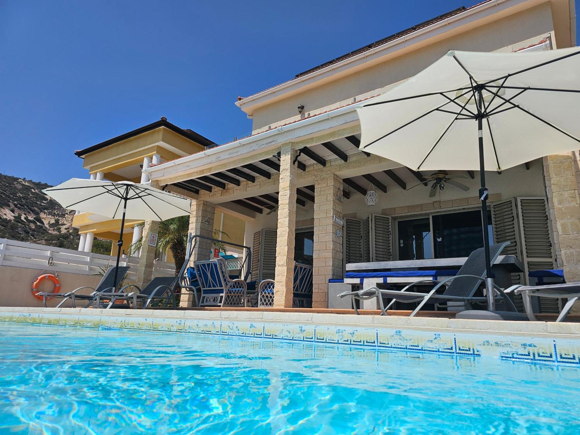Villa Ocean Breeze Пейя Экстерьер фото
